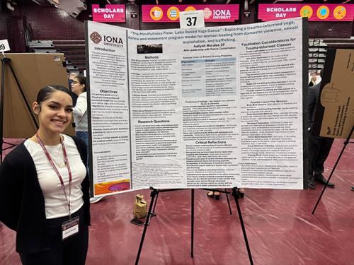 Aaliyah presenting at Scholars Day.