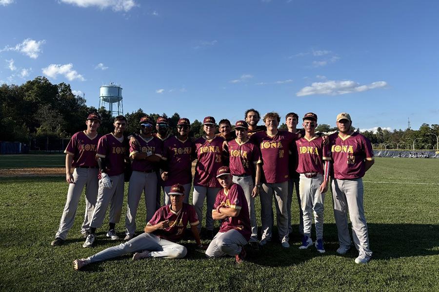 Men's club baseball team.