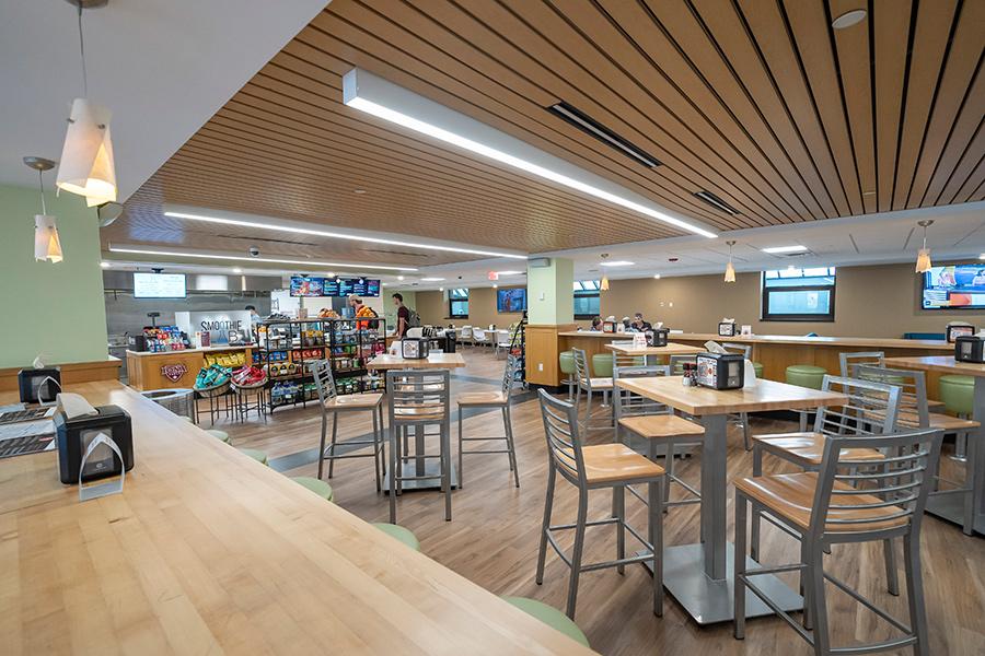 High top tables and the smoothie bar at the Bronxville Cafe.