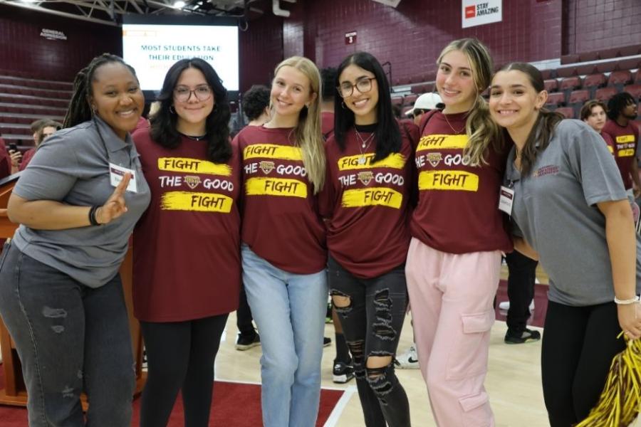 students at new student orientation
