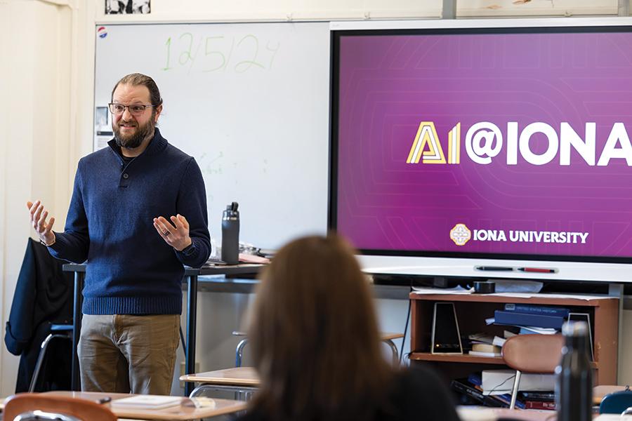 Rob Kissner gives a presenation about AI@Iona.