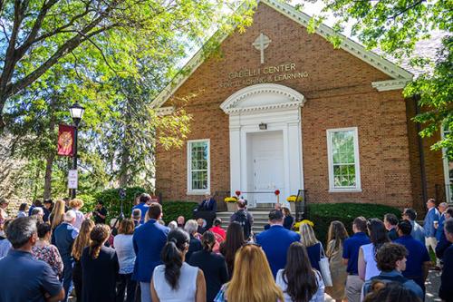 Marc Gabelli speaking at the ribbon cutting.