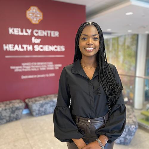 Molly Guillaume ’25 in the Kelly Center for Health Sciences.