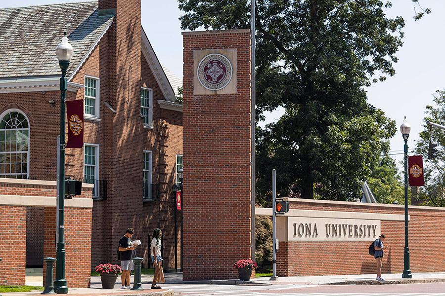 The Iona entrance at North Ave.